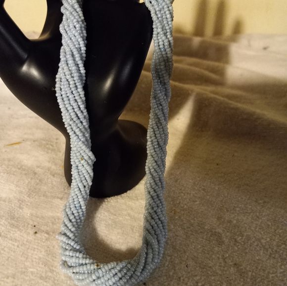 Used,not used seed beads twisted choker length  blue necklace . - Picture 2 of 4